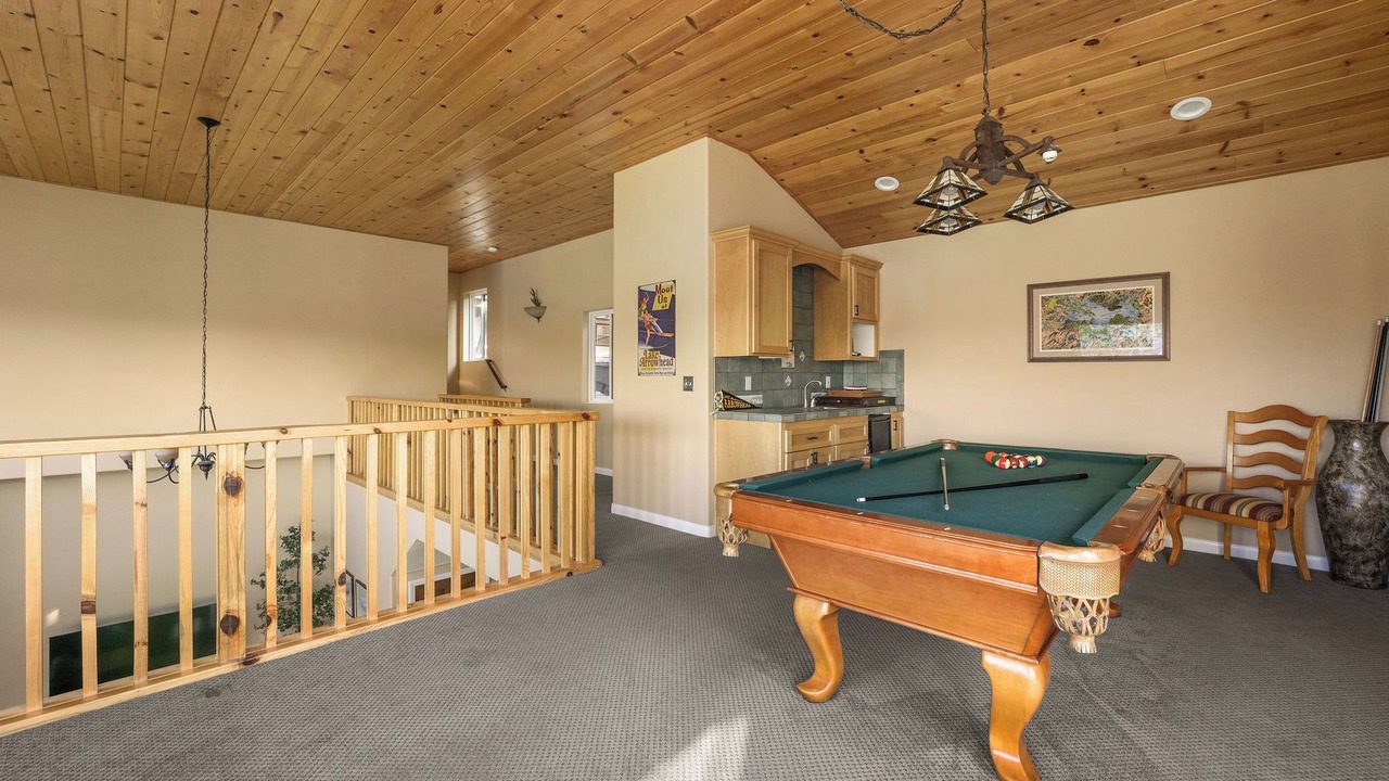 Photo of Bedroom in Cedar Glen