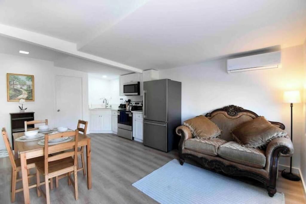 Photo of Livingroom in Rialto