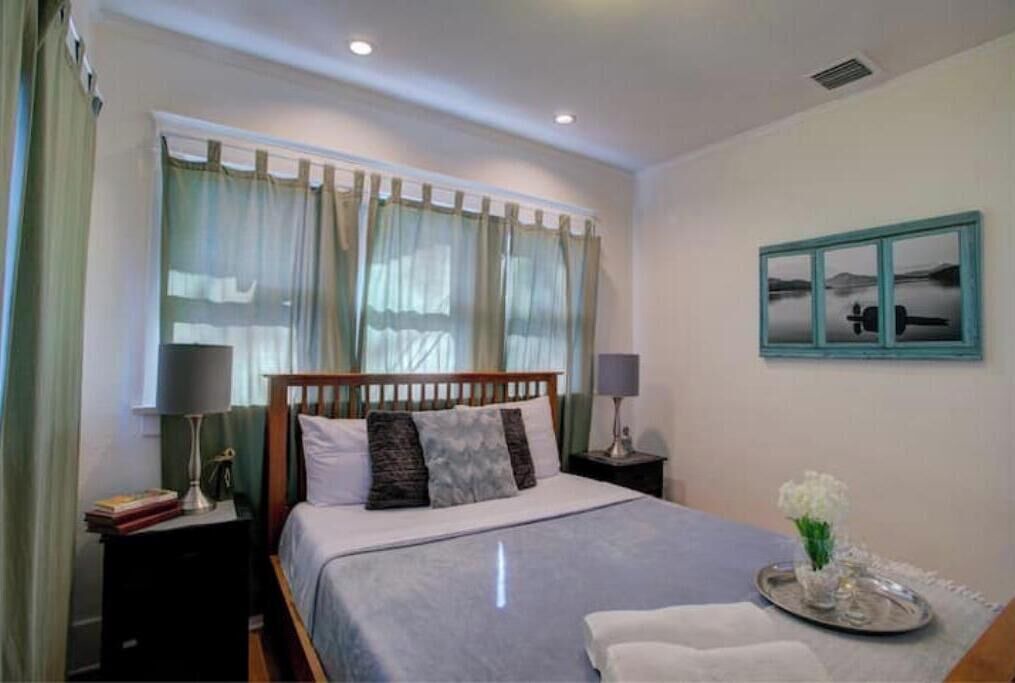 Photo of Bedroom in Downtown Riverside