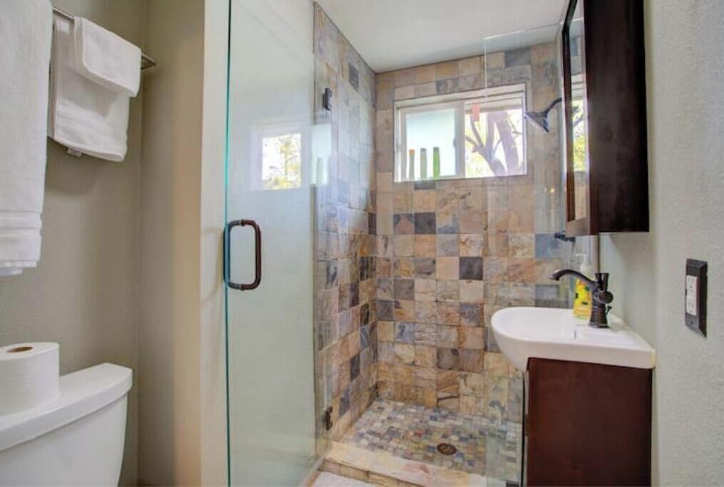 Photo of Bathroom in Downtown Riverside