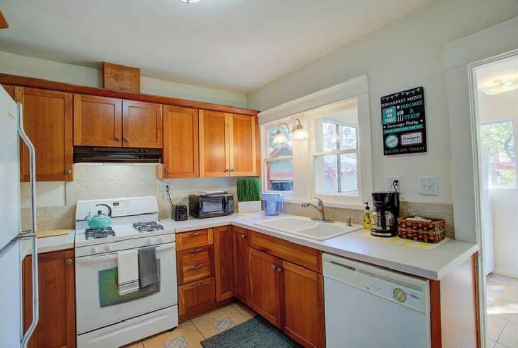 Photo of Kitchen in Downtown Riverside