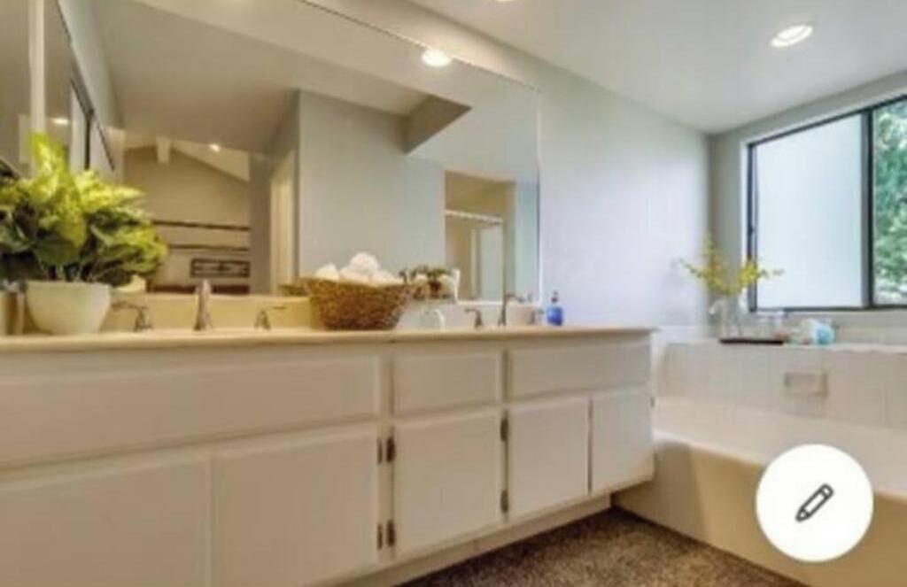 Photo of Bathroom in Ontario