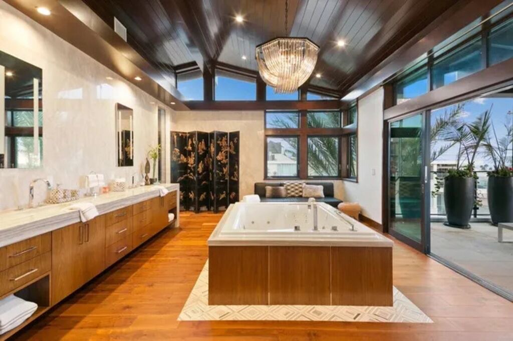 Photo of Bathroom in Hermosa Beach