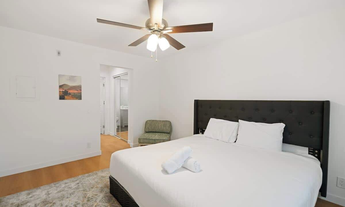 Photo of Bedroom in Van Nuys