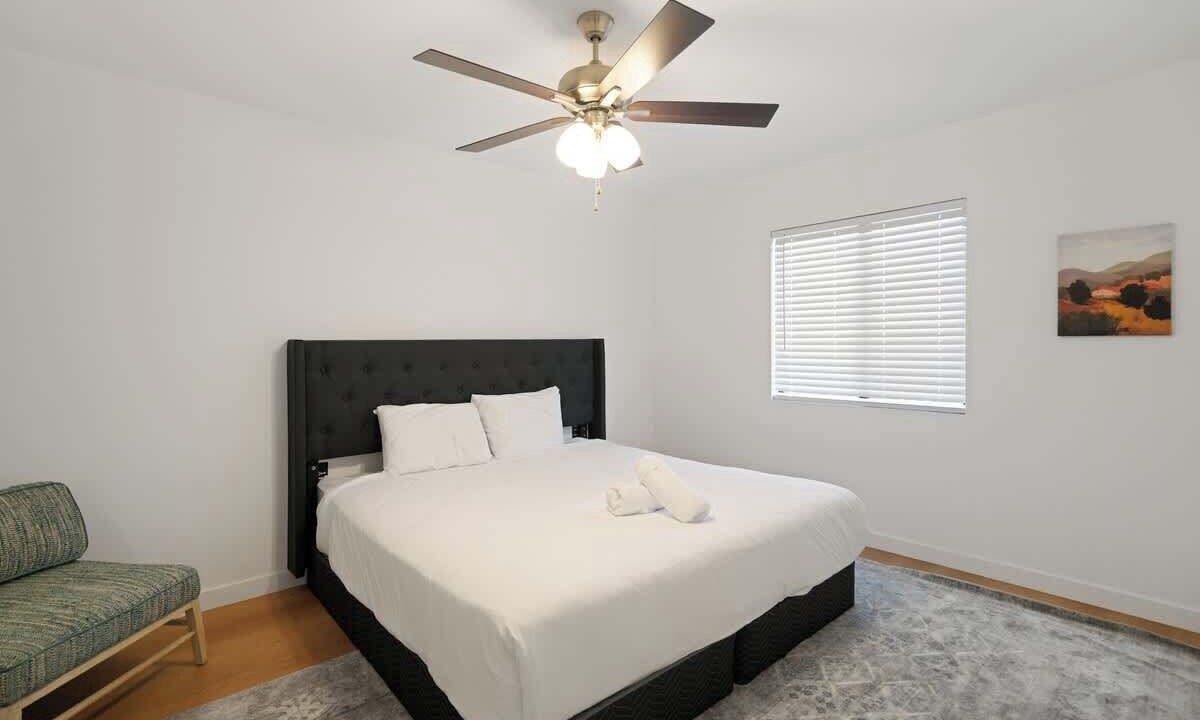 Photo of Bedroom in Van Nuys