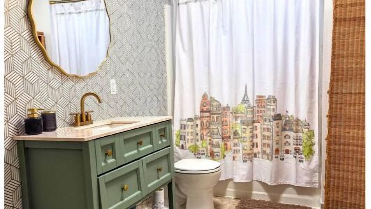 Photo of Bathroom in Redway