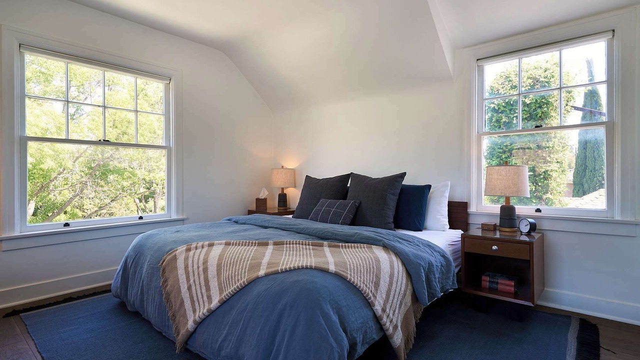 Photo of Bedroom in Los Feliz