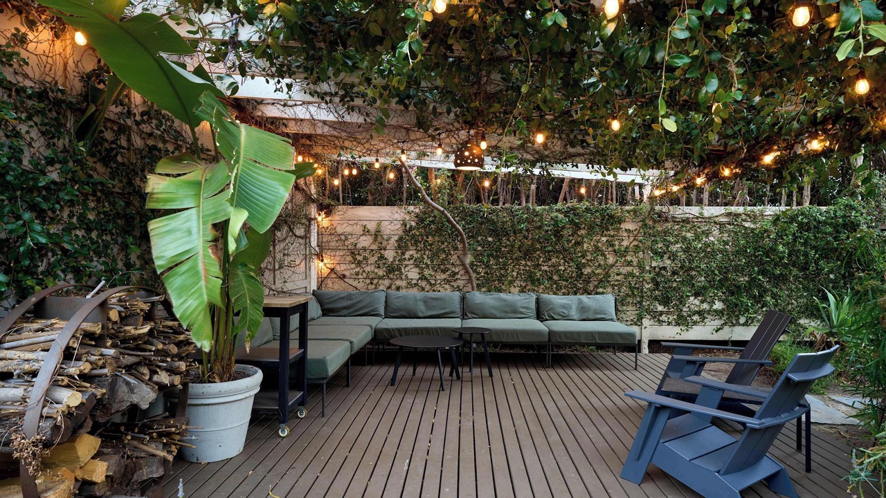 Photo of Patio Balcony in Los Feliz