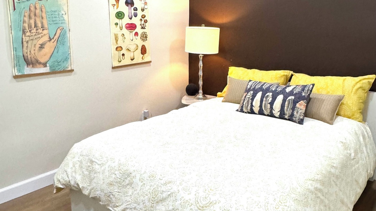 Photo of Bedroom in North Central