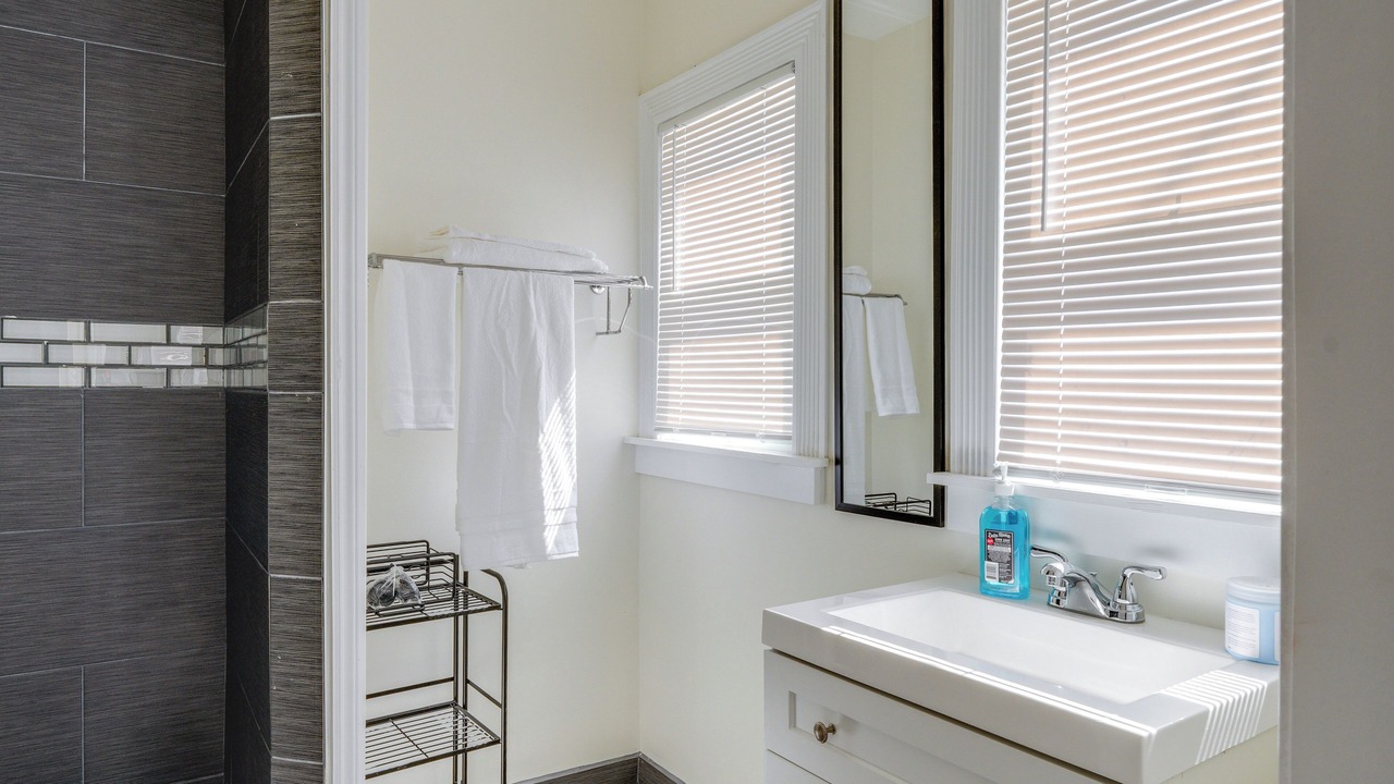 Photo of Bathroom in Tehachapi