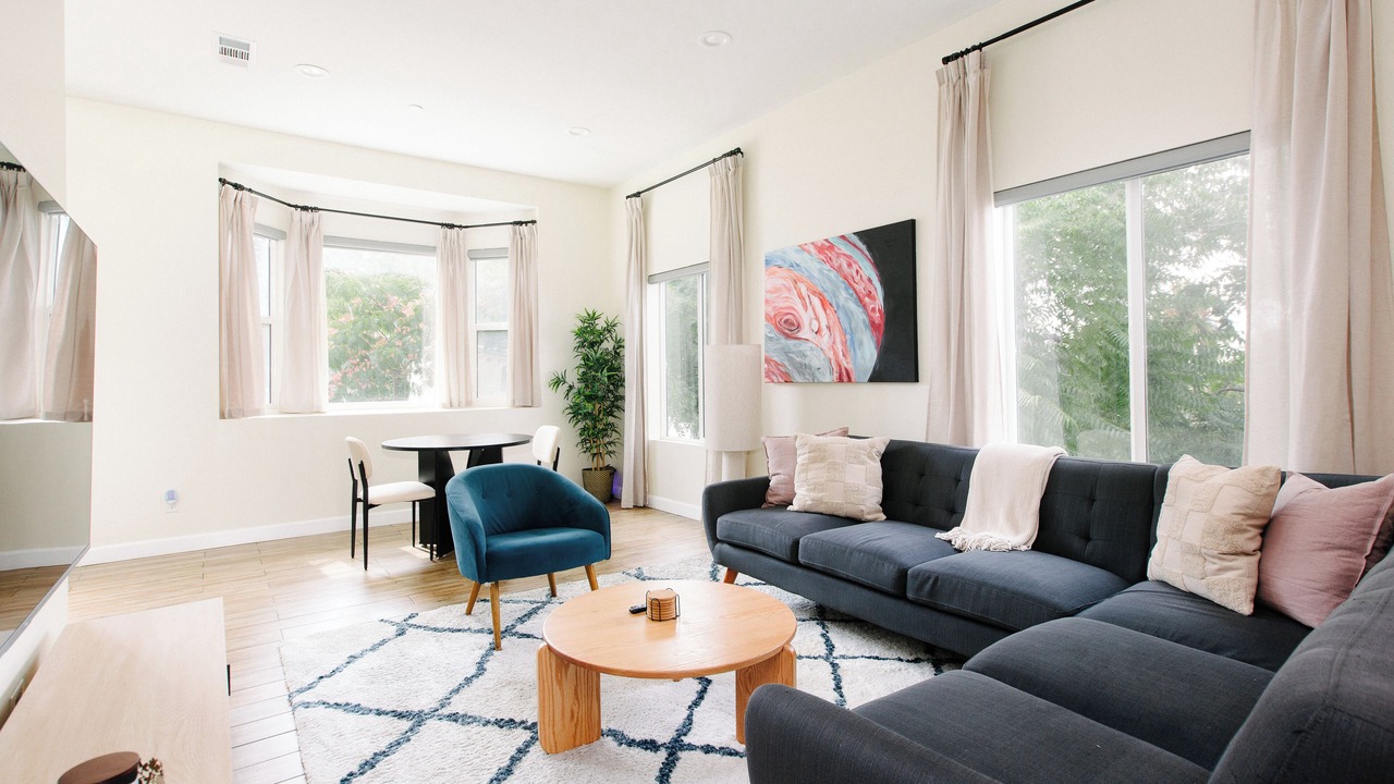 Photo of Livingroom in Los Angeles
