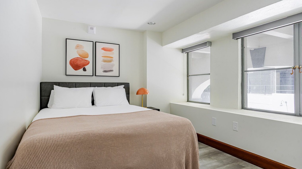 Photo of Bedroom in Waterfront