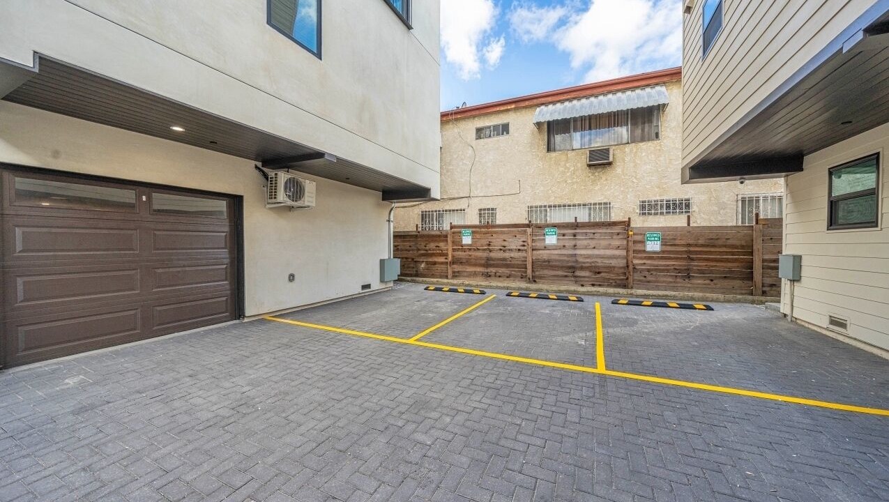 Photo of Outdoor in Rampart Village