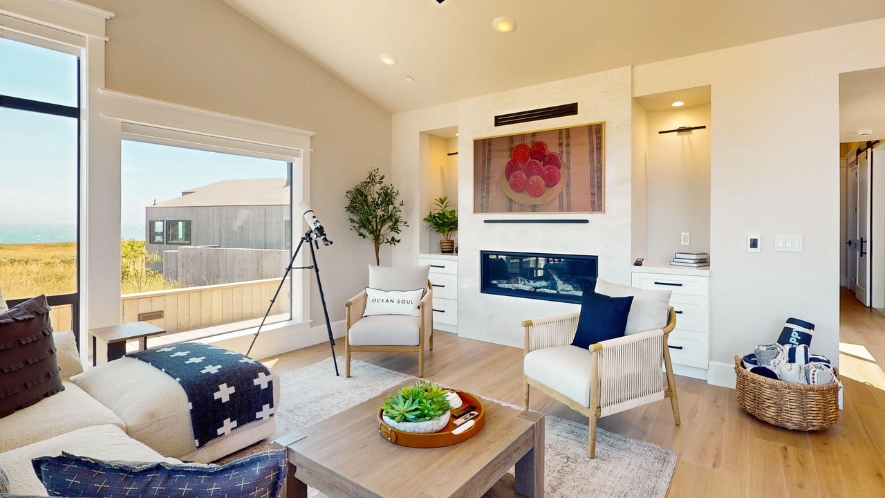 Photo of Livingroom in Sea Ranch