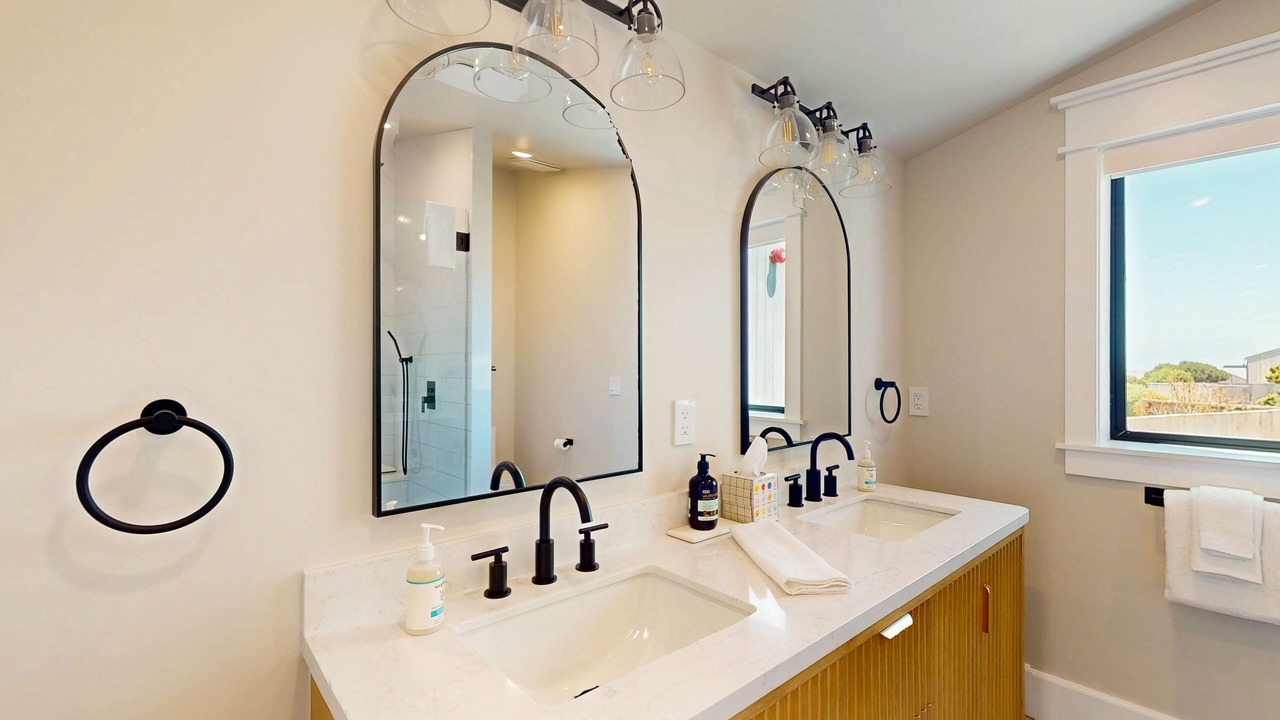 Photo of Bathroom in Sea Ranch