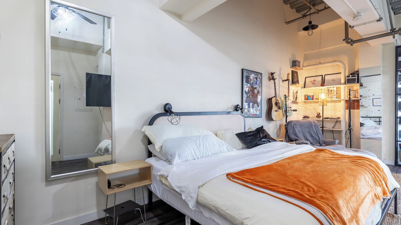Photo of Bedroom in Historic Core