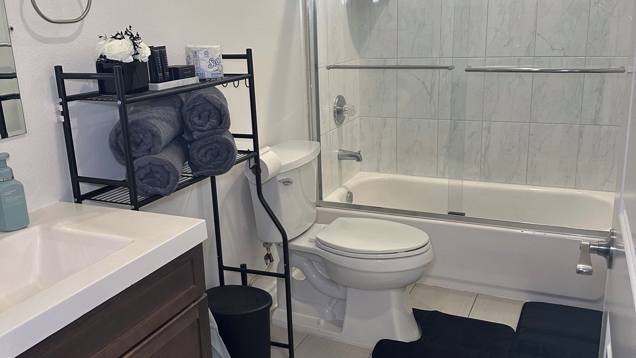 Photo of Bathroom in Los Angeles