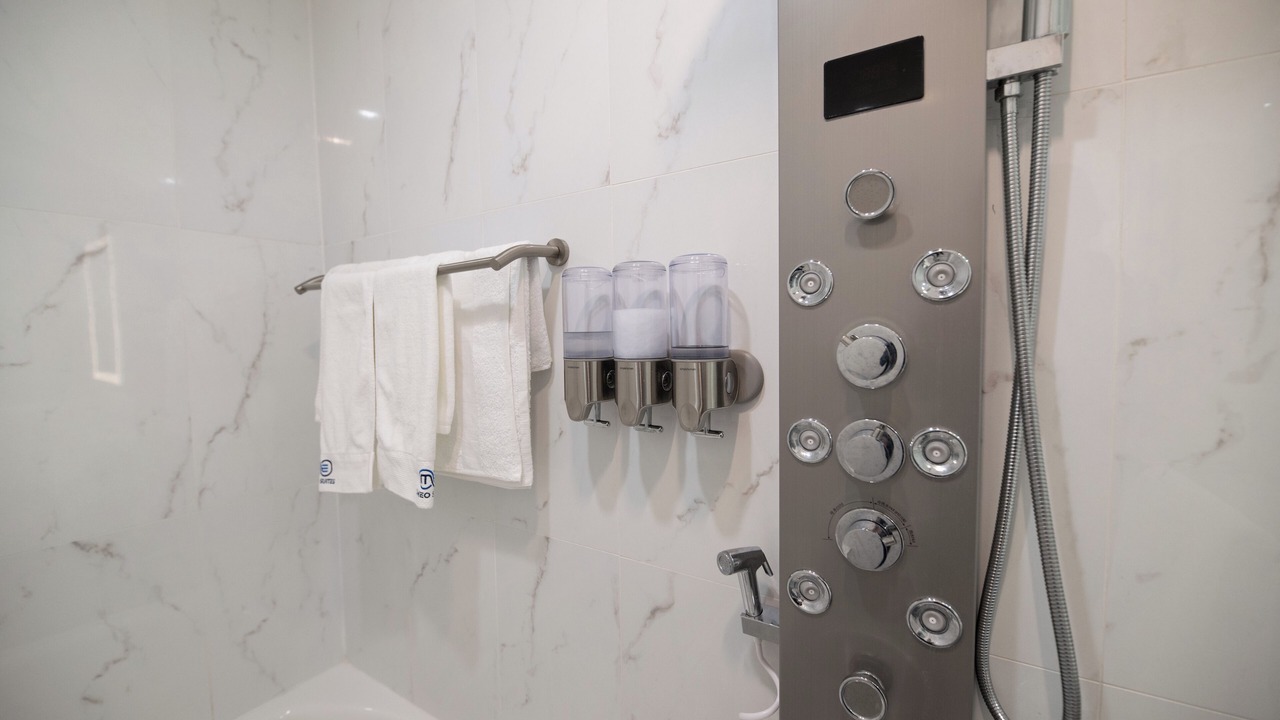 Photo of Bathroom in Alhambra