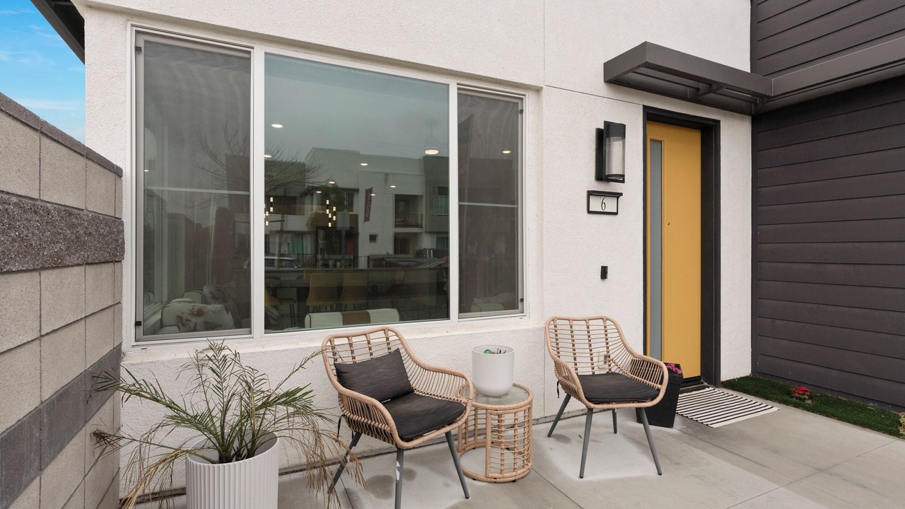 Photo of Patio Balcony in Mira Loma