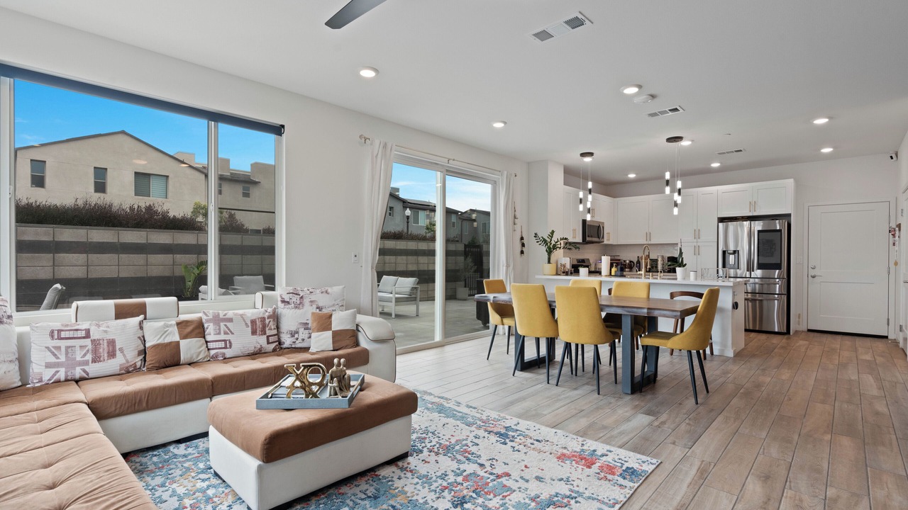 Photo of Livingroom in Mira Loma