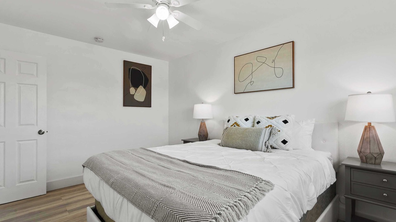 Photo of Bedroom in Lake Forest