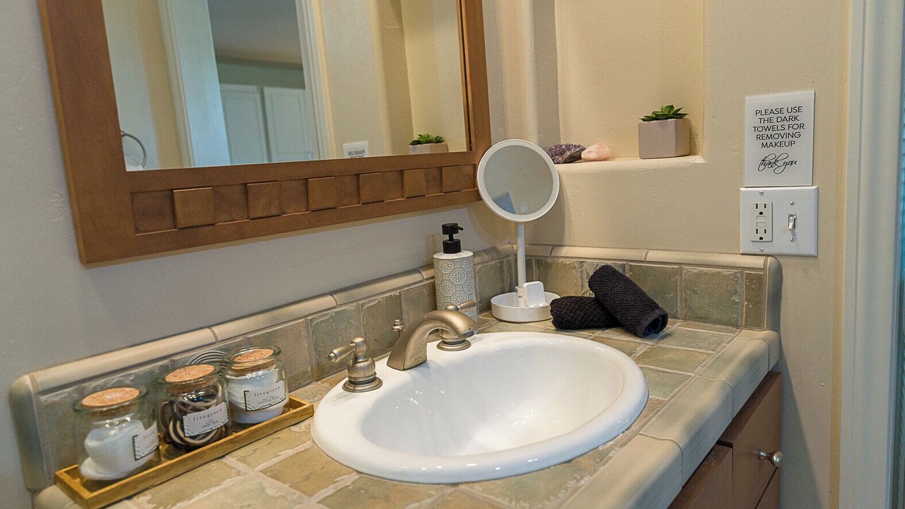 Photo of Bathroom in Estates at Canyon Crest
