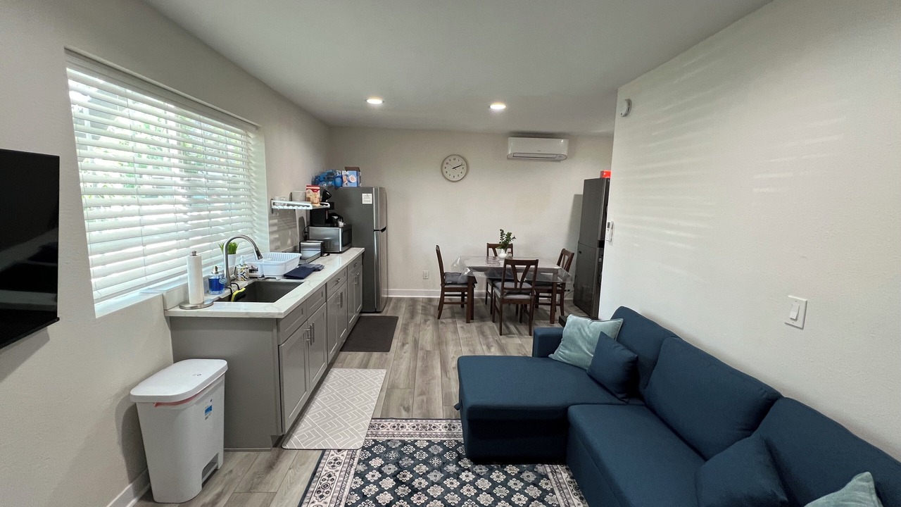 Photo of Livingroom in Simi Valley