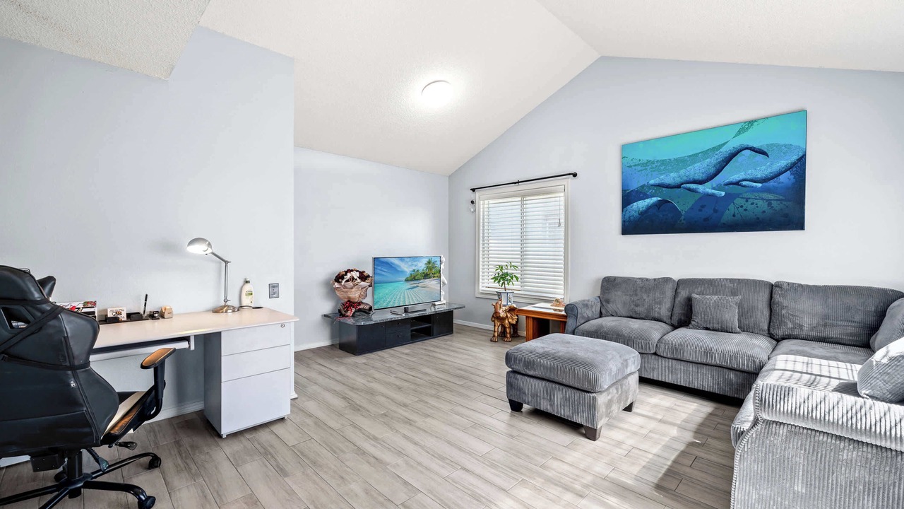 Photo of Livingroom in Ontario
