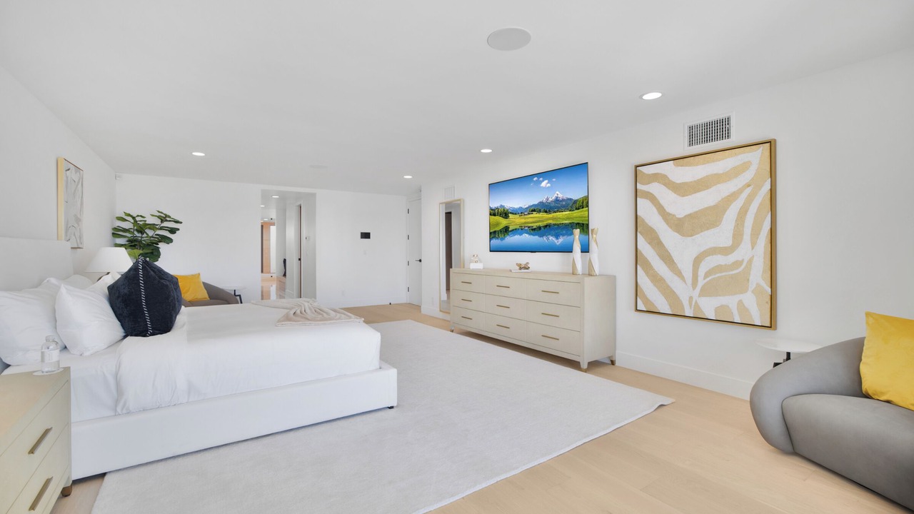 Photo of Bedroom in Western Malibu