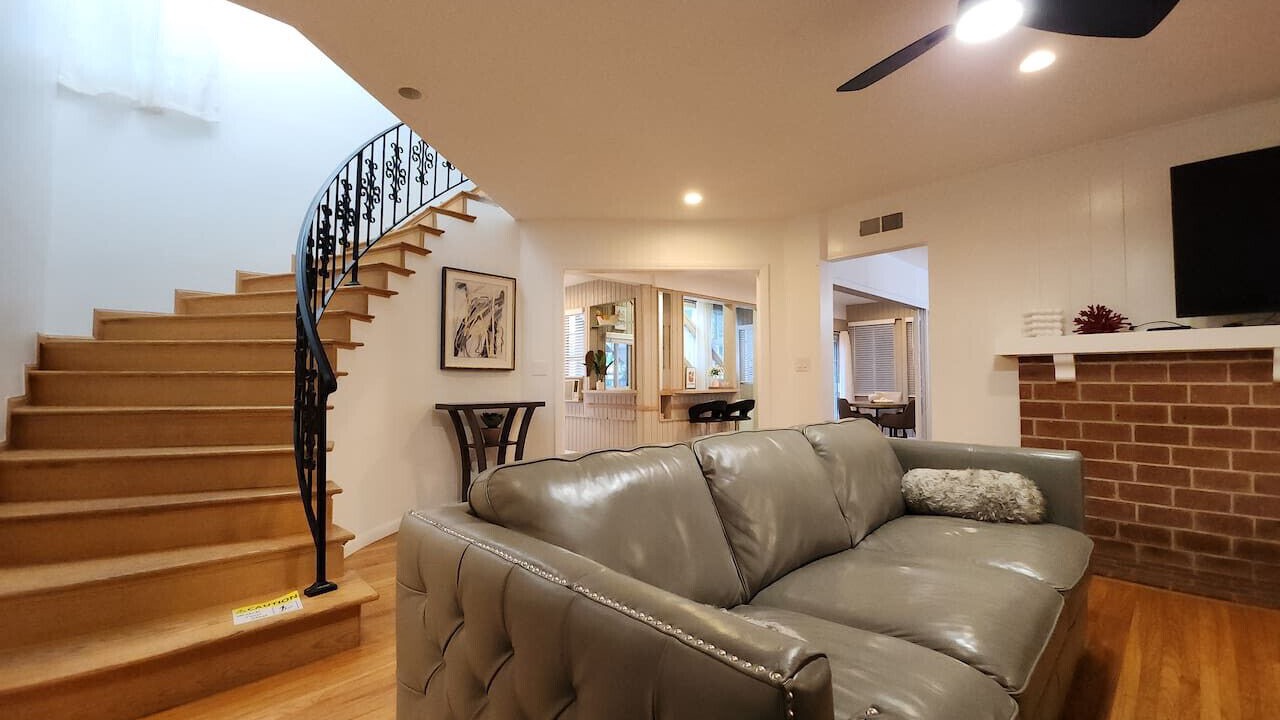 Photo of Livingroom in West Floral Park