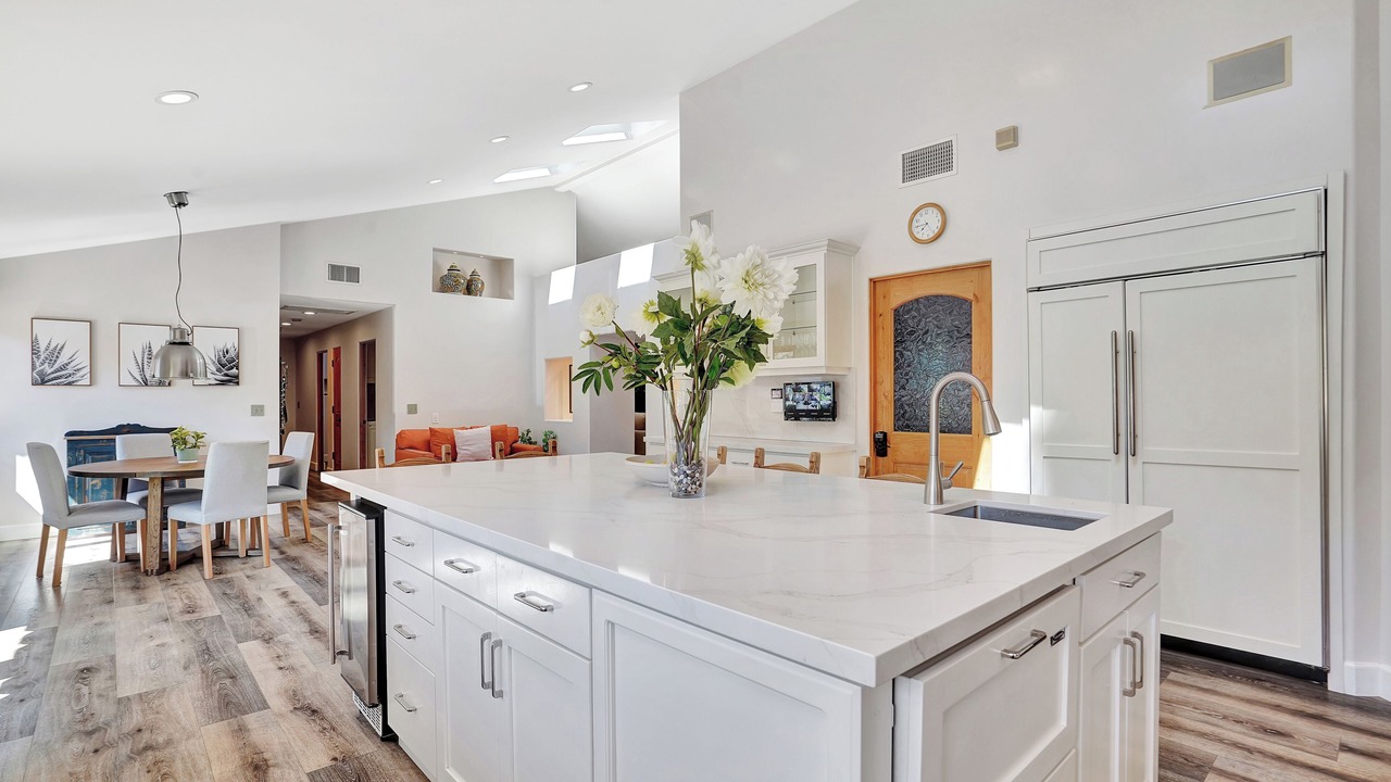 Photo of Kitchen in Woodland Hills
