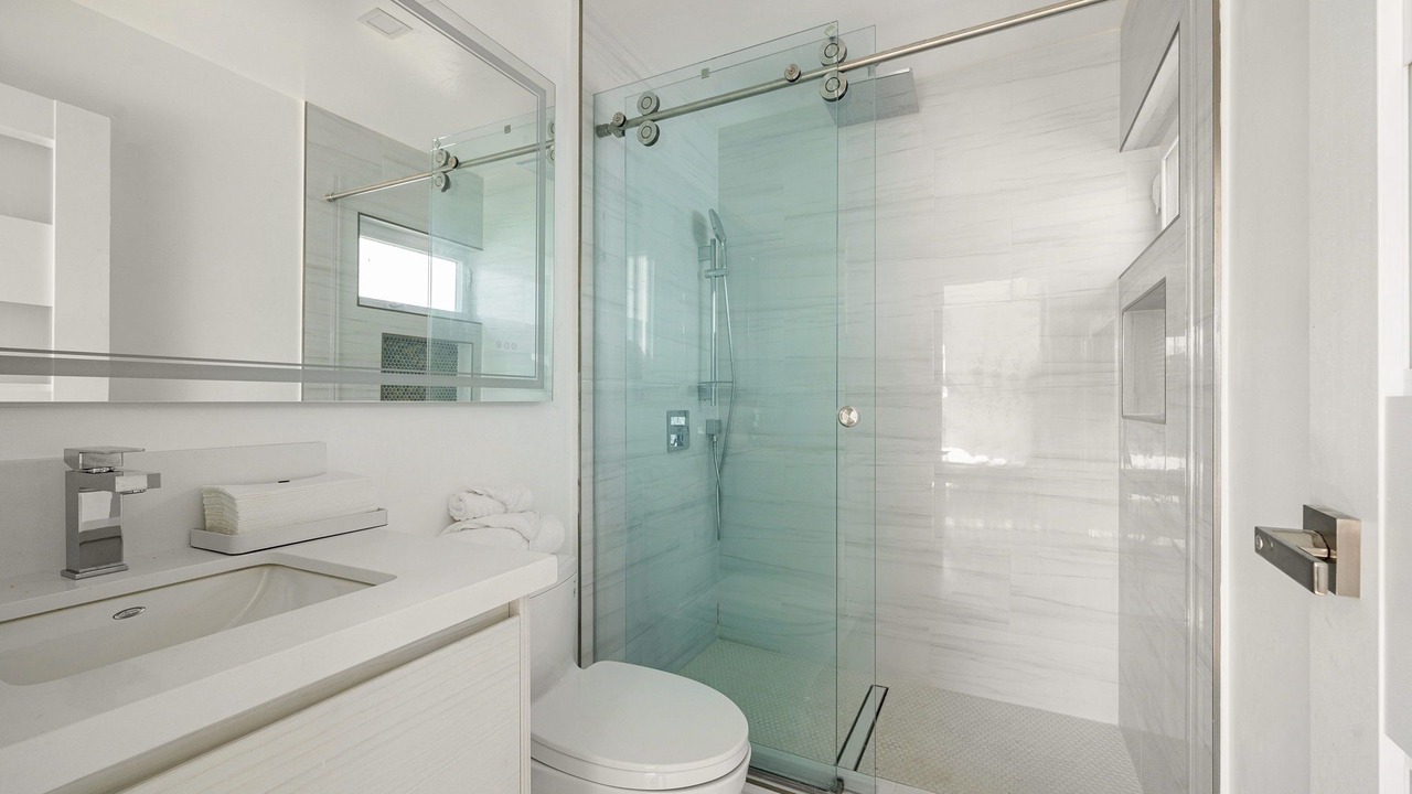 Photo of Bathroom in Santa Monica Canyon