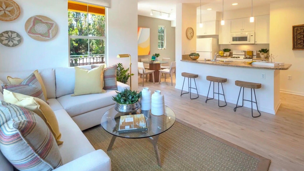 Photo of Livingroom in Woodbury