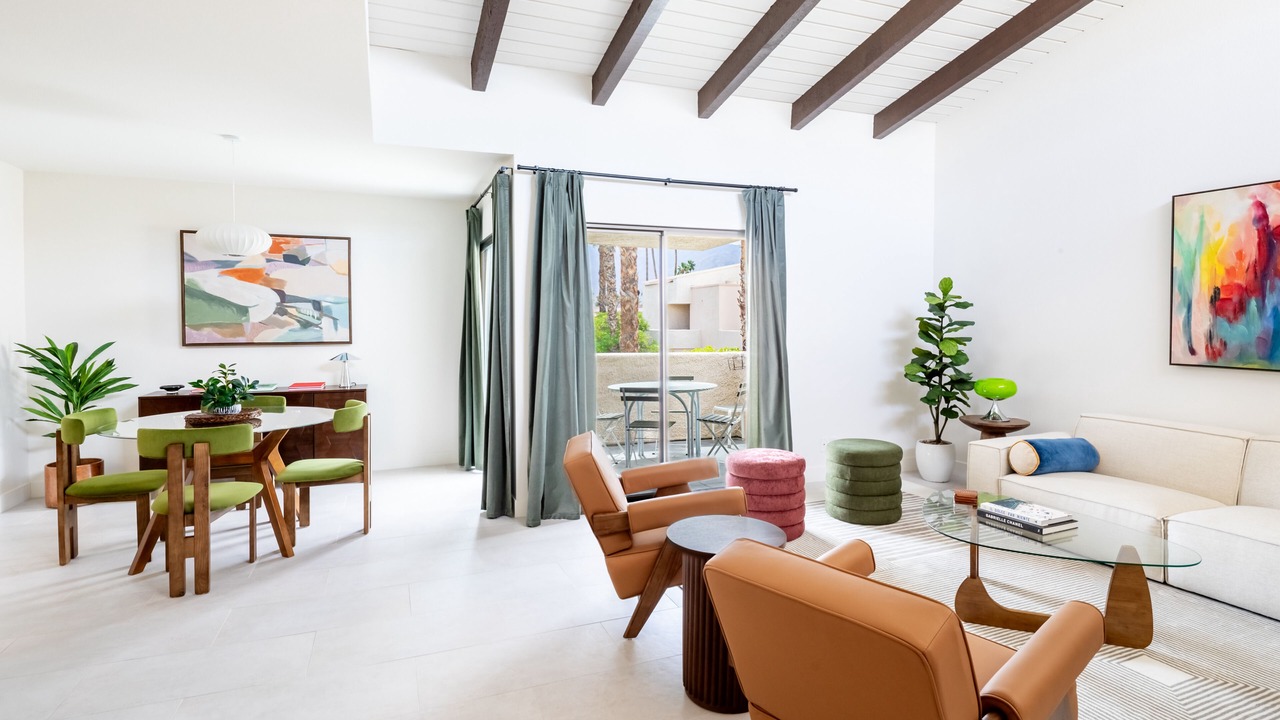 Photo of Livingroom in Sunrise Villas