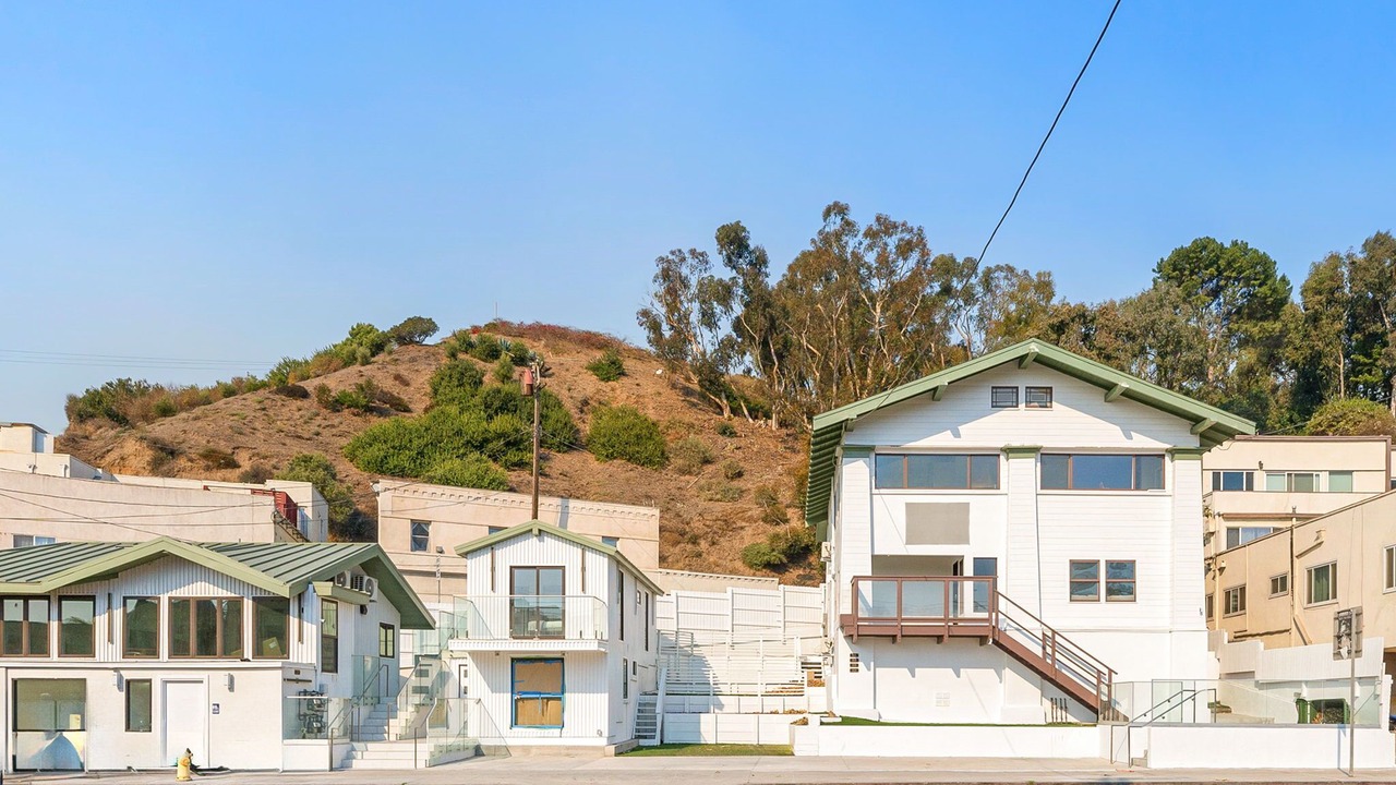 Photo of Outdoor in Santa Monica Canyon
