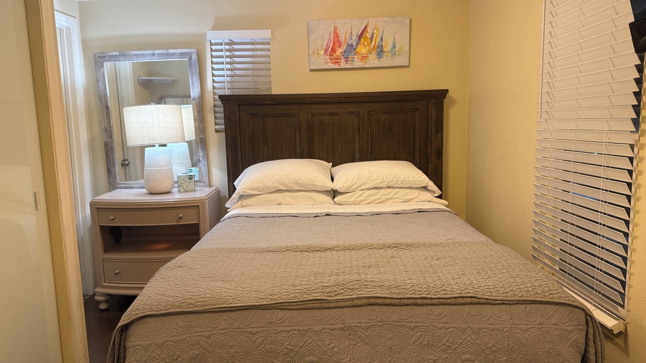 Photo of Bedroom in Sunset Beach