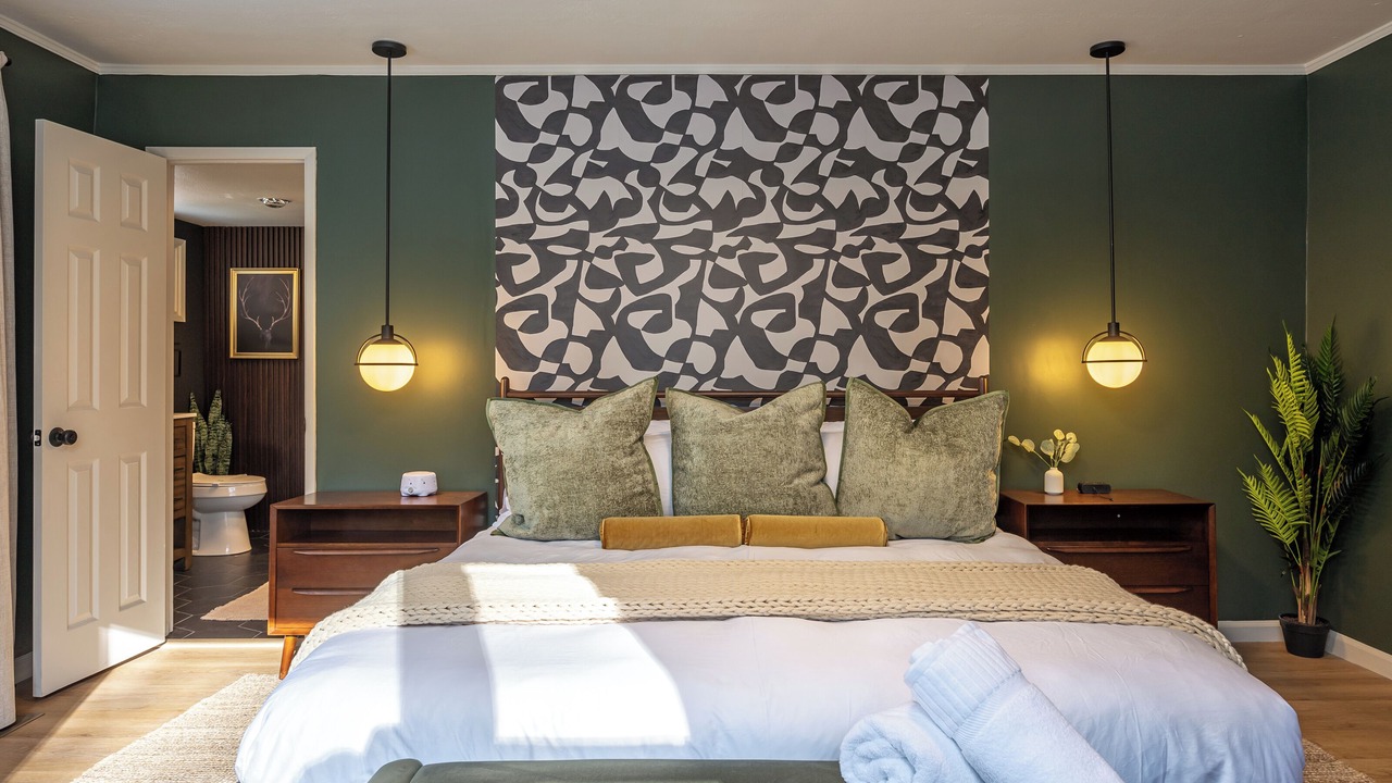 Photo of Bedroom in Summit Estates