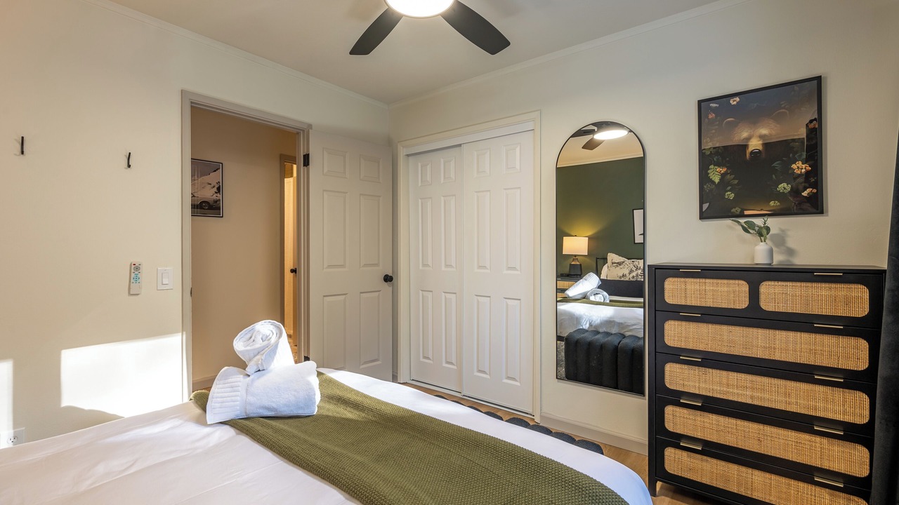 Photo of Bedroom in Summit Estates