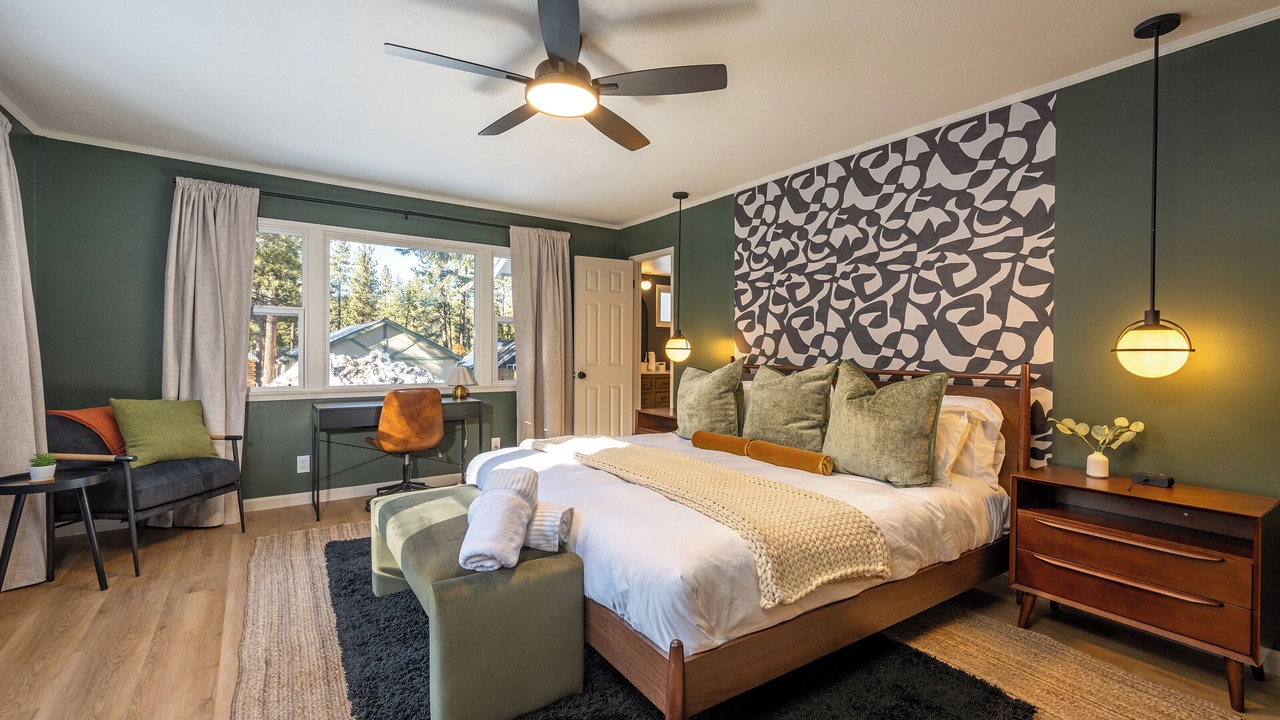 Photo of Bedroom in Summit Estates