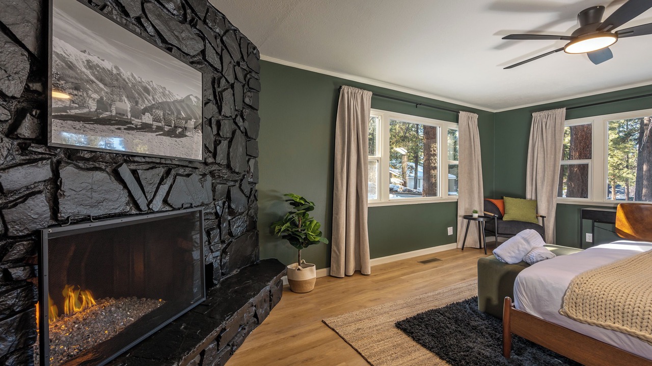 Photo of Bedroom in Summit Estates