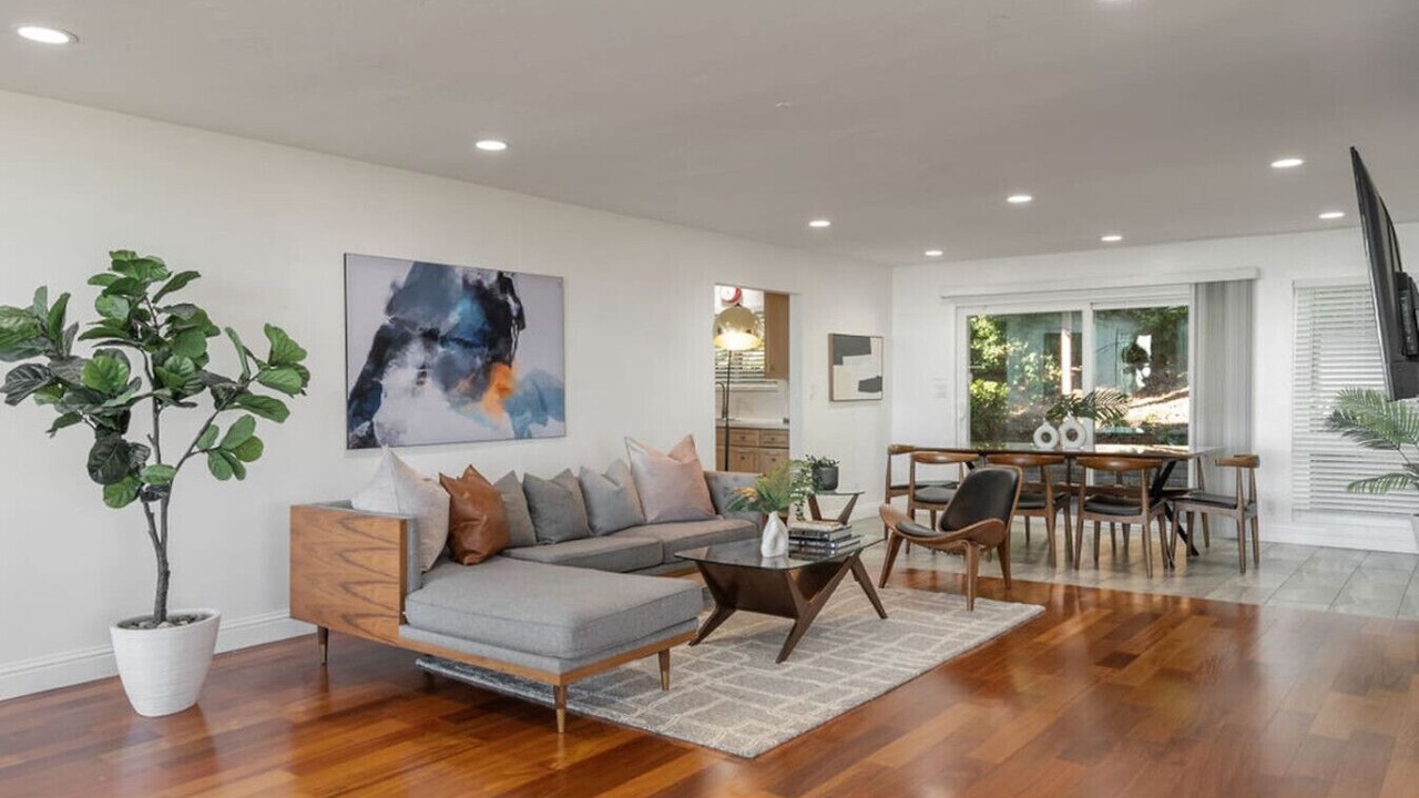 Photo of Livingroom in Whittier