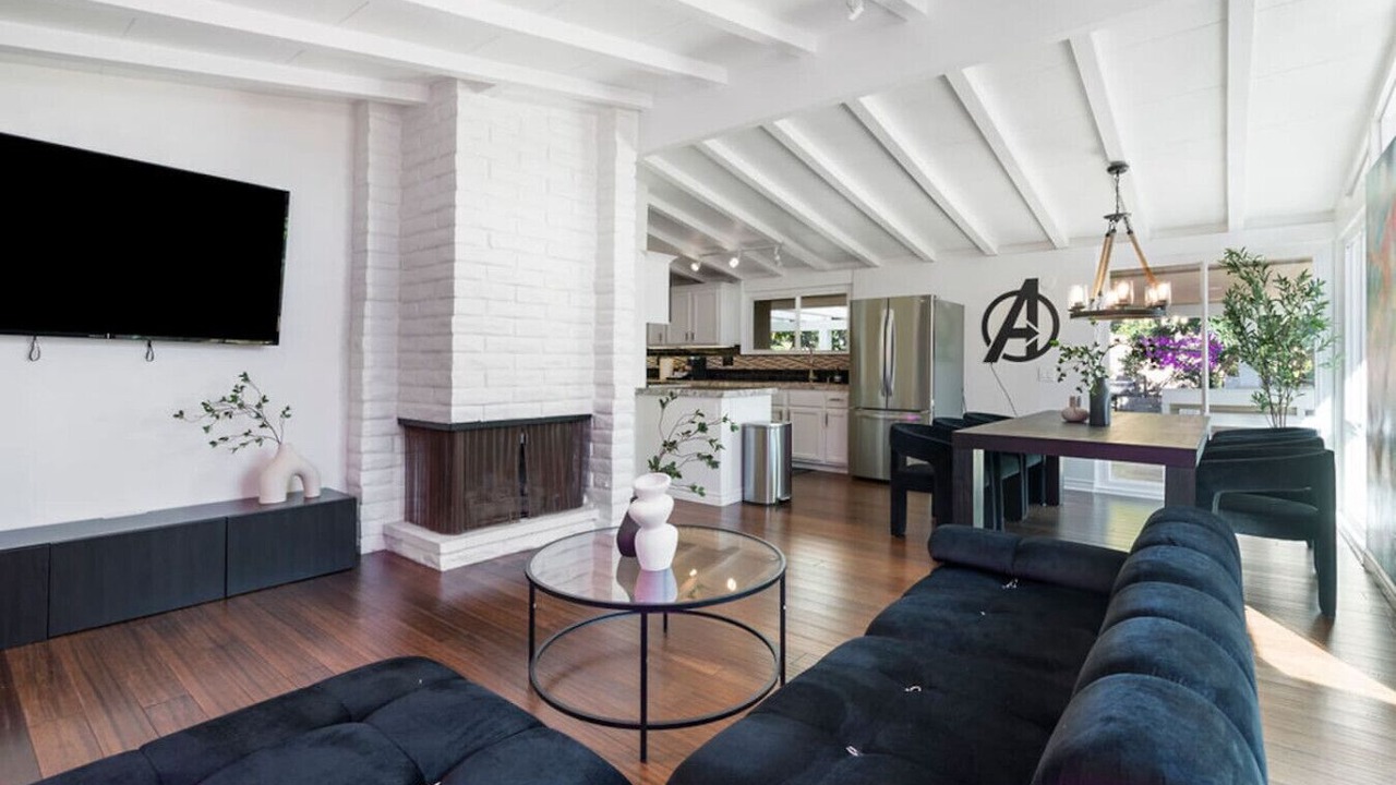 Photo of Livingroom in Sherwood Forest and Thistle Development
