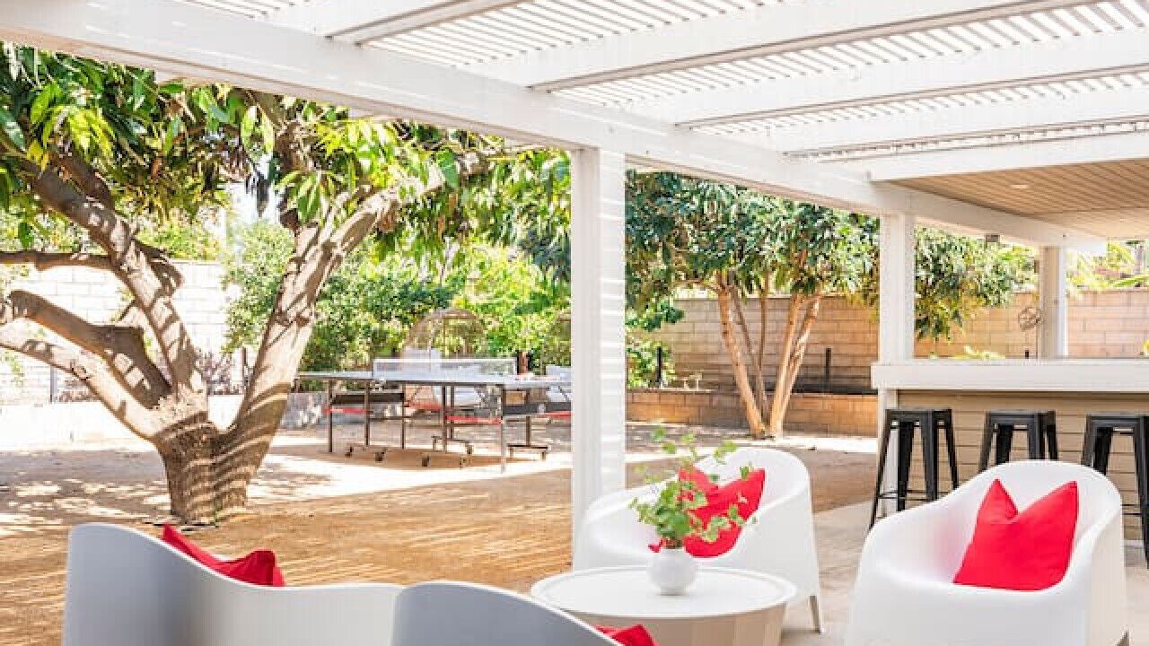 Photo of Patio Balcony in Sherwood Forest and Thistle Development