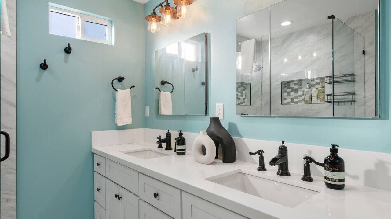 Photo of Bathroom in South of Conant
