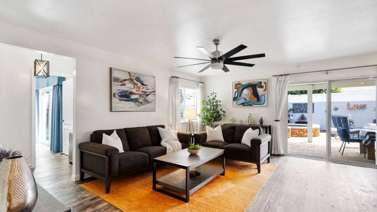 Photo of Livingroom in The Plaza