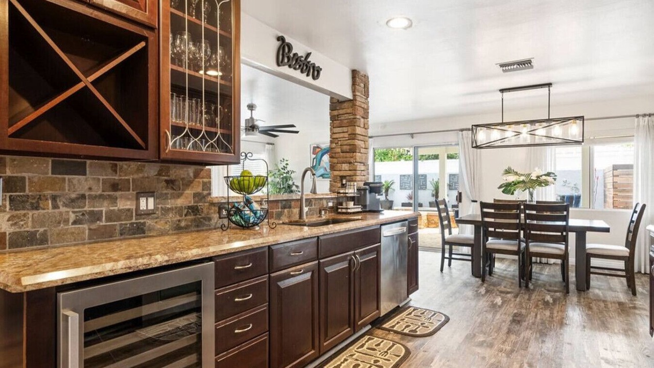 Photo of Kitchen in The Plaza