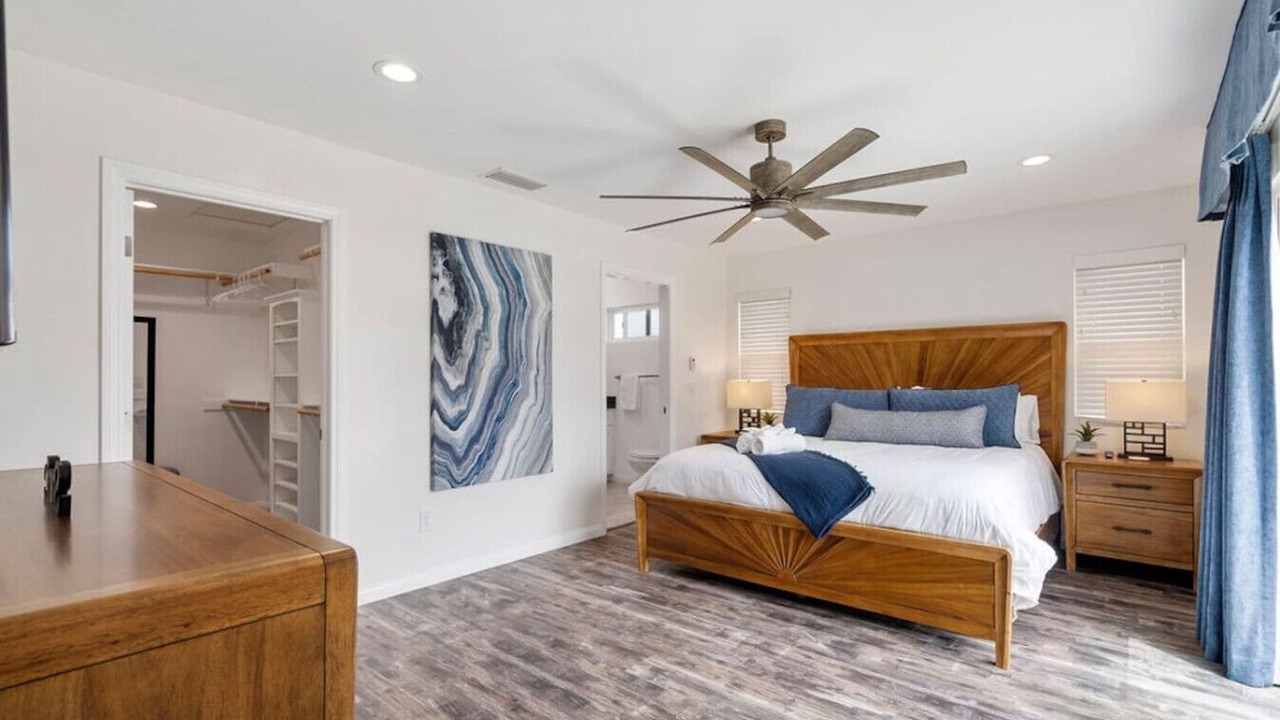 Photo of Bedroom in The Plaza
