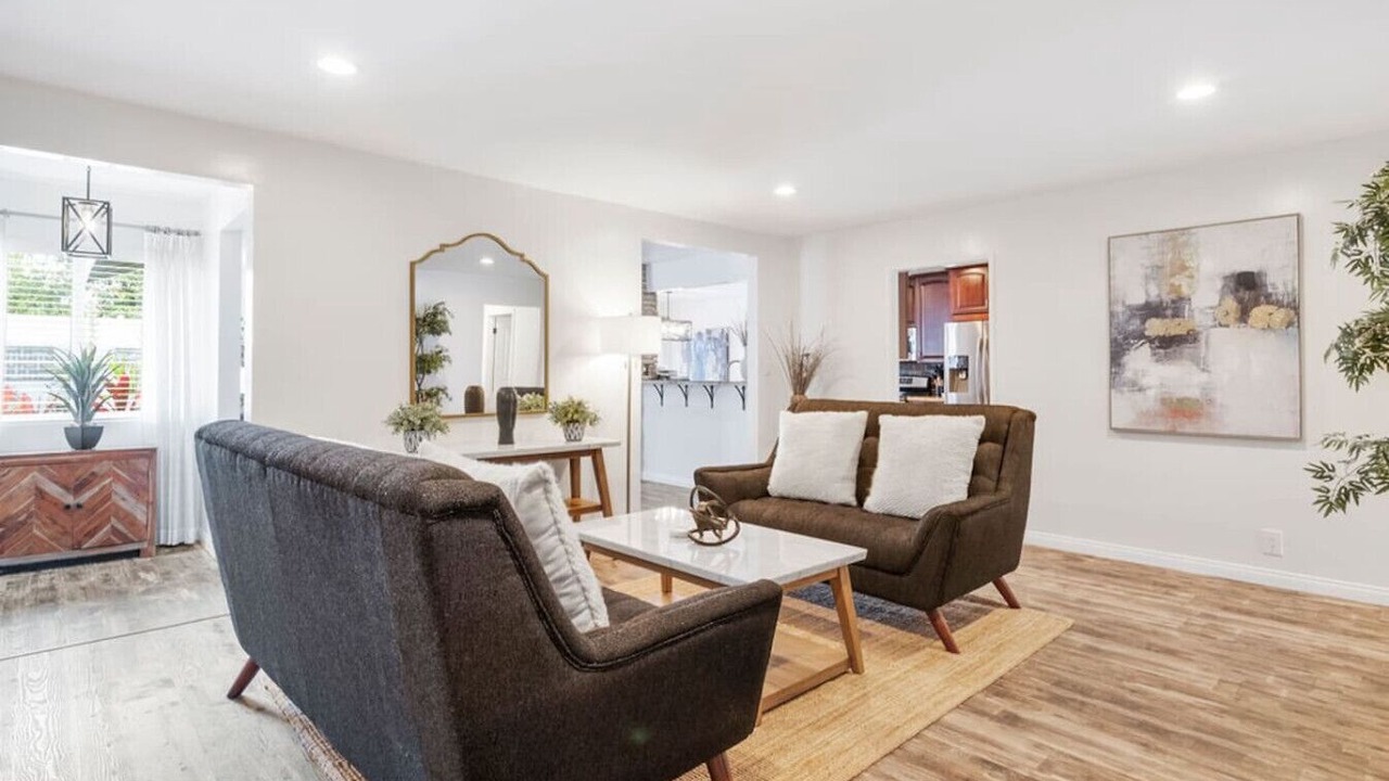 Photo of Livingroom in The Plaza