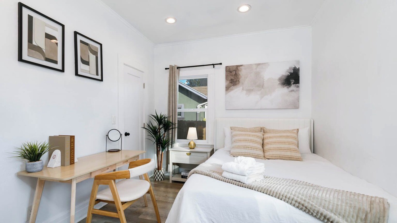 Photo of Bedroom in North Central