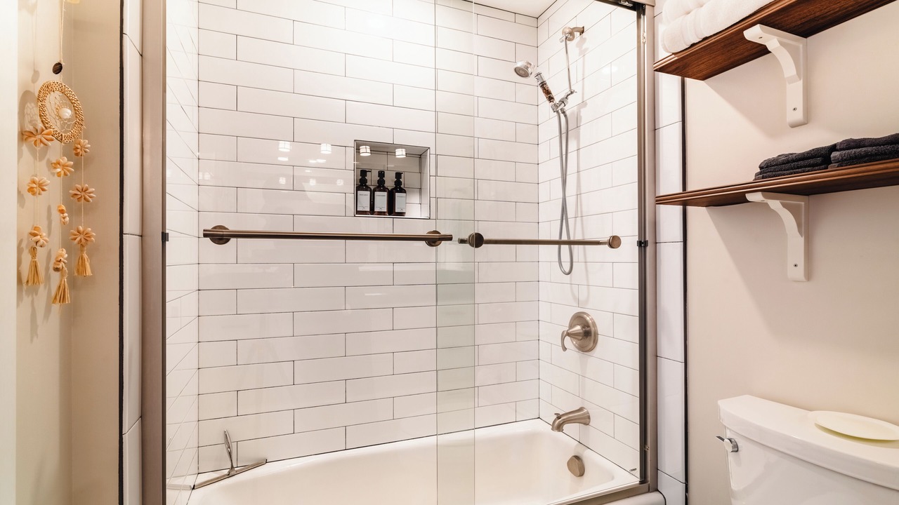 Photo of Bathroom in Alamitos Beach